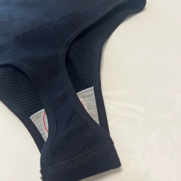 SHAPEWEAR Sculpt Core Control Shaping Thong SIZE L - Picture 2 of 8